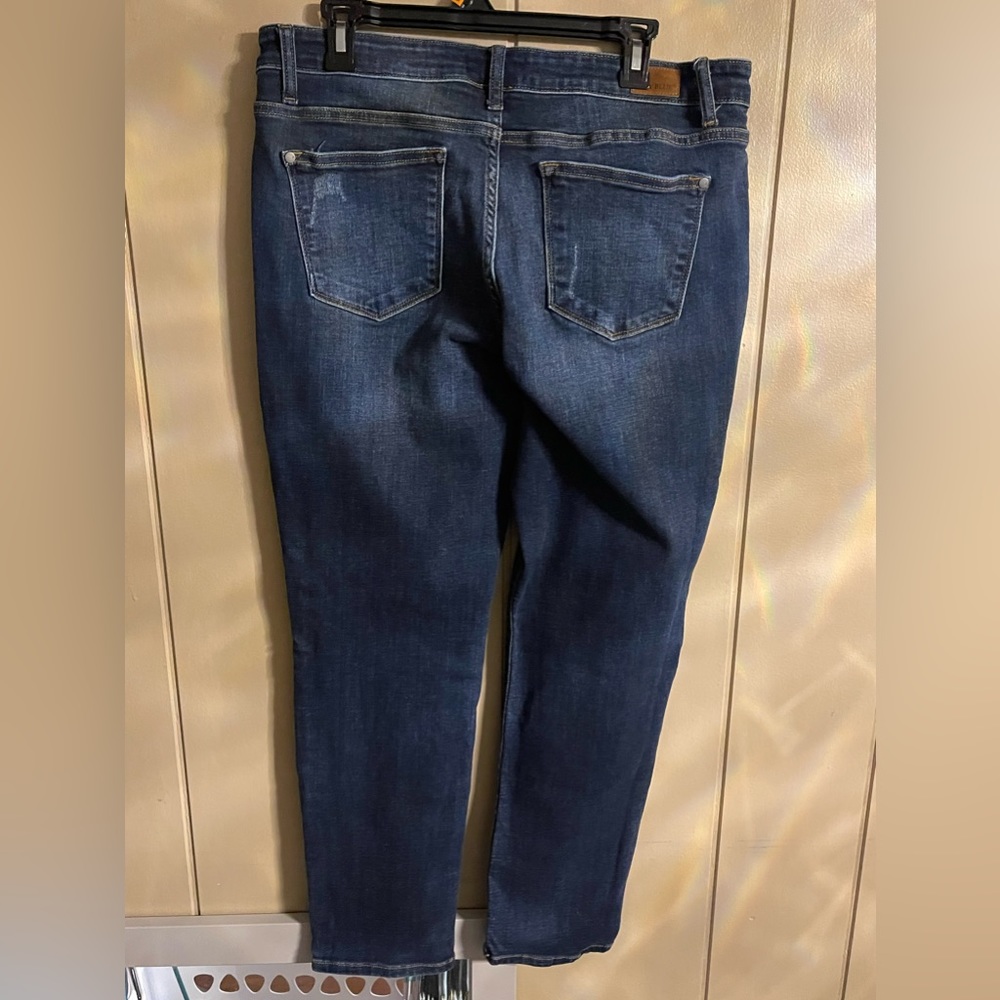 Judy Blue Jeans Mid Rise Lola Slim Fit